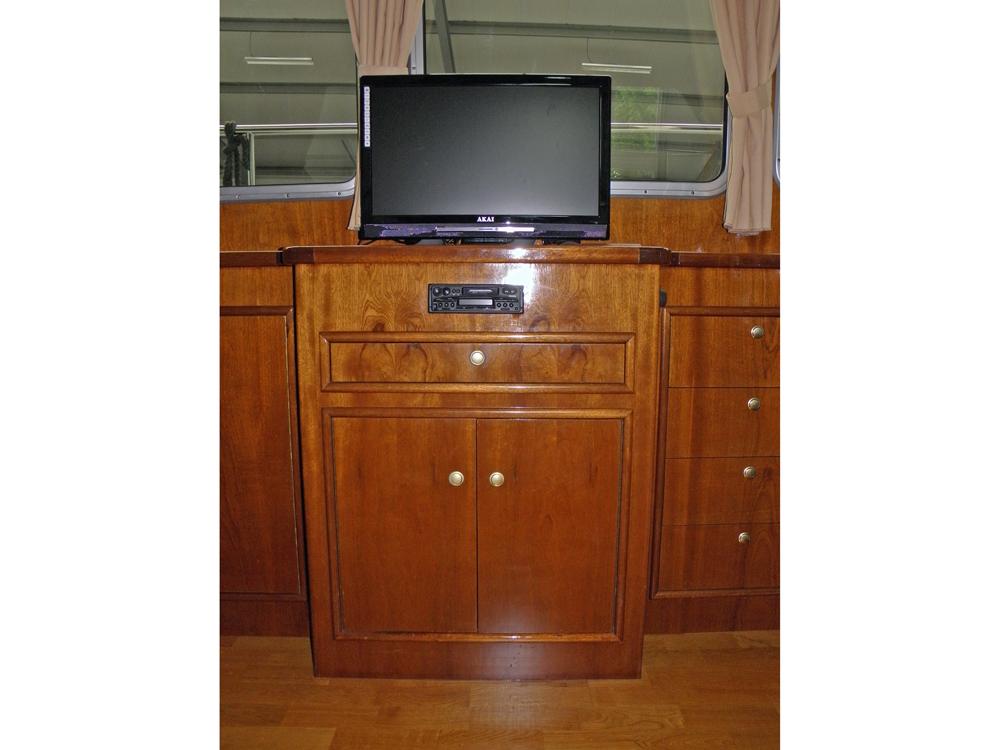 Wheelhouse, Accommodation